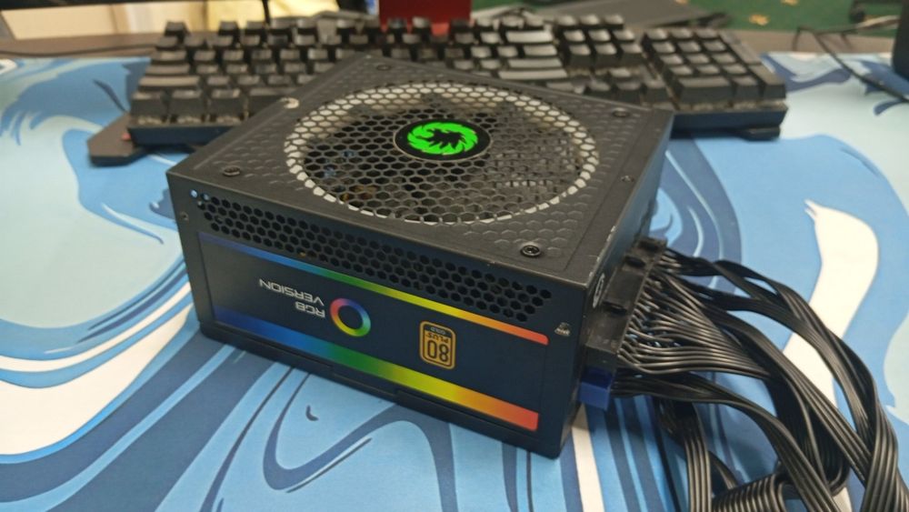 Модульный Блок питания Gamemax 850Wt 80+ Gold