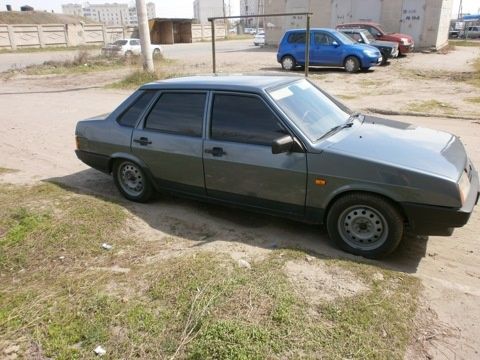 Vaz 21099 sotiladi