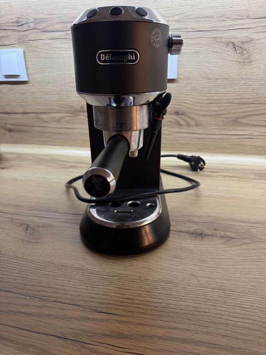 Кафе машина DeLonghi