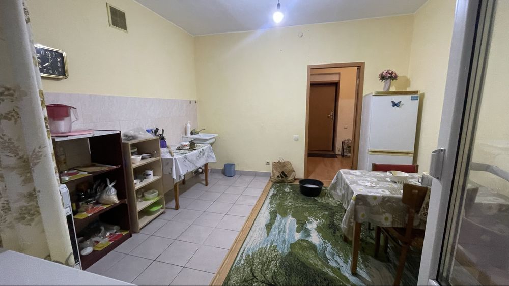 Ищу девушку  на подселение в 2 ком кв