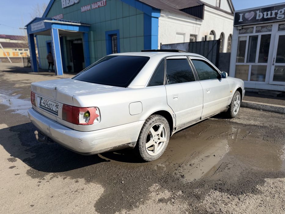 Продам Ауди А6 С4