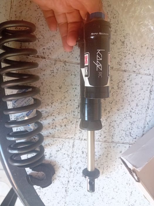 Rockshox Kage RC и пружуна