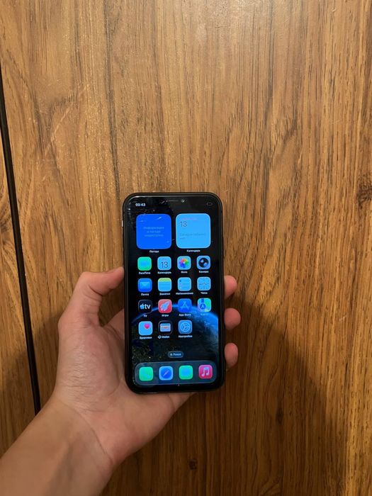 Продам срочно iPhone 11 64GB