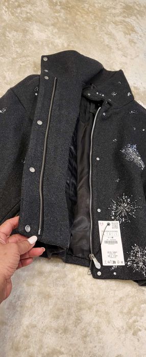 Palton Zara brodat cu margele si paiete, Marimea L cu eticheta