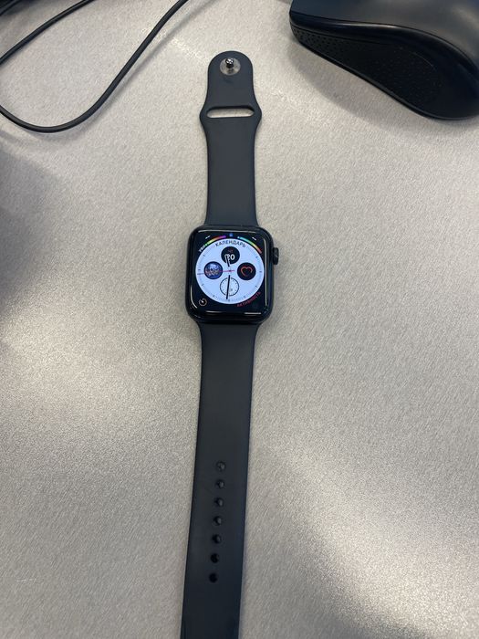 apple watch SE 2