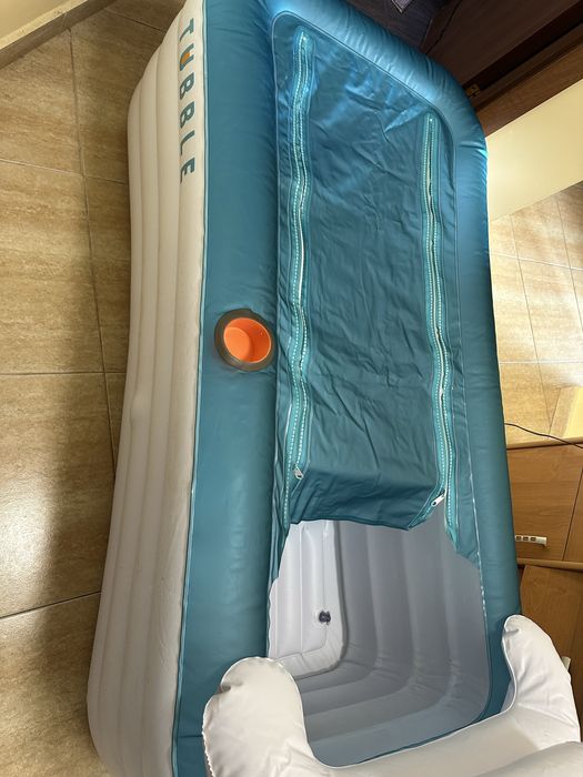 Надуваема вана Tubble с аксесоари (електрическа помпа, маркучи, други)