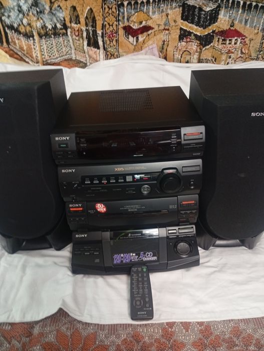 Radio caset Sony dublu autorevers cu 5Cd x85