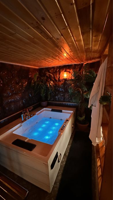 Коттедж посуточно. Караоке. Бильярд. В центре города