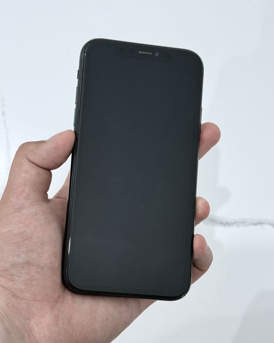 Продам Iphone XR