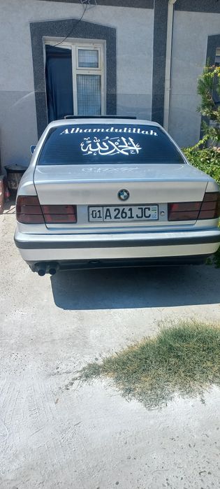 Bmw e34 525 sotiladi