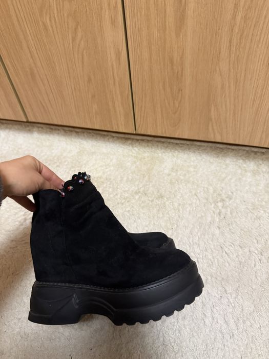 Дамски топли боти на скрита платформа