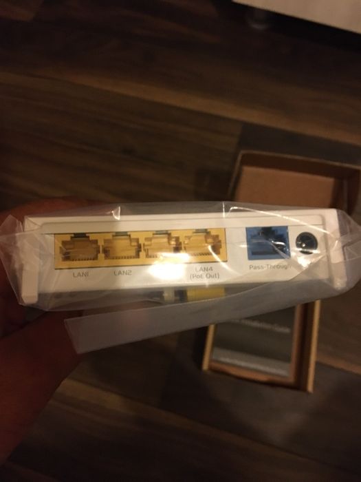 Vând router wireless EnGenius EWS 500 AP