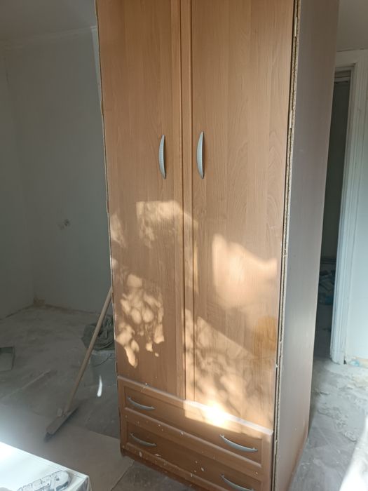 Шкаф для одежды даром срочно
