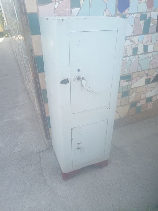 Сейфы для хронения.