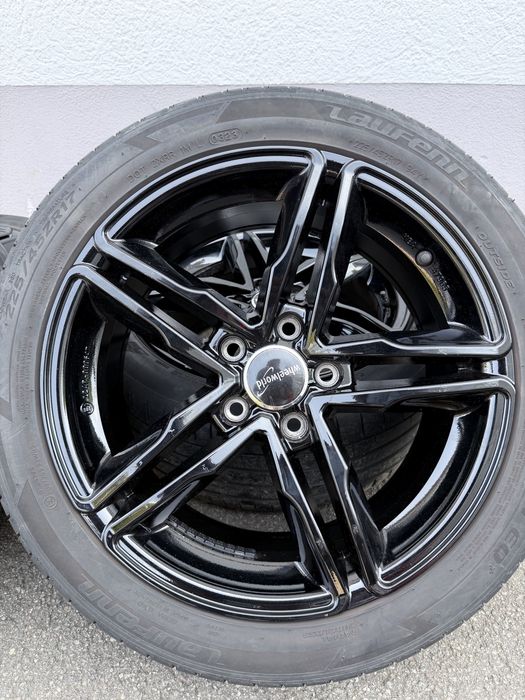 Jante aliaj Wheelworld R17 5x112 ET50 + anvelope 225/45 R17 VW Audi Skoda Seat Mercedes