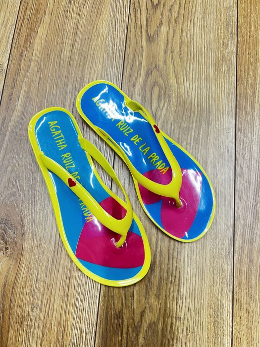 Дамски  чехли нови