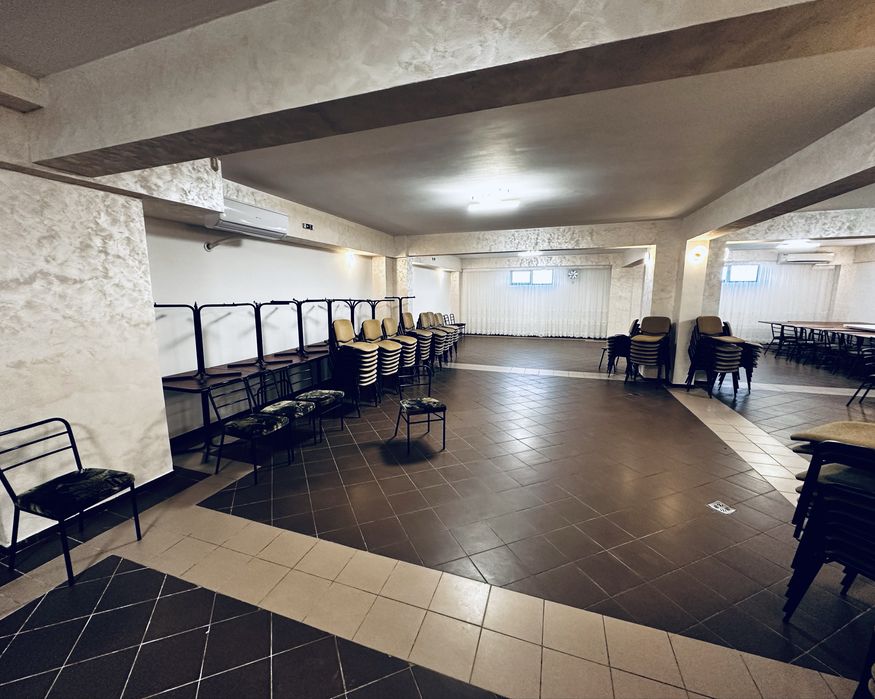 Spatiu comercial de inchiriat - 347 mp - centrul comunei Belcești
