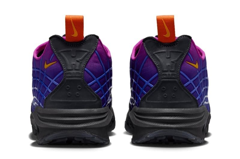 Кроссовки найк. .