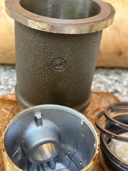 Skoda mb100 pistons ( бутала , сегменти , ризи , оригинални ) шкода