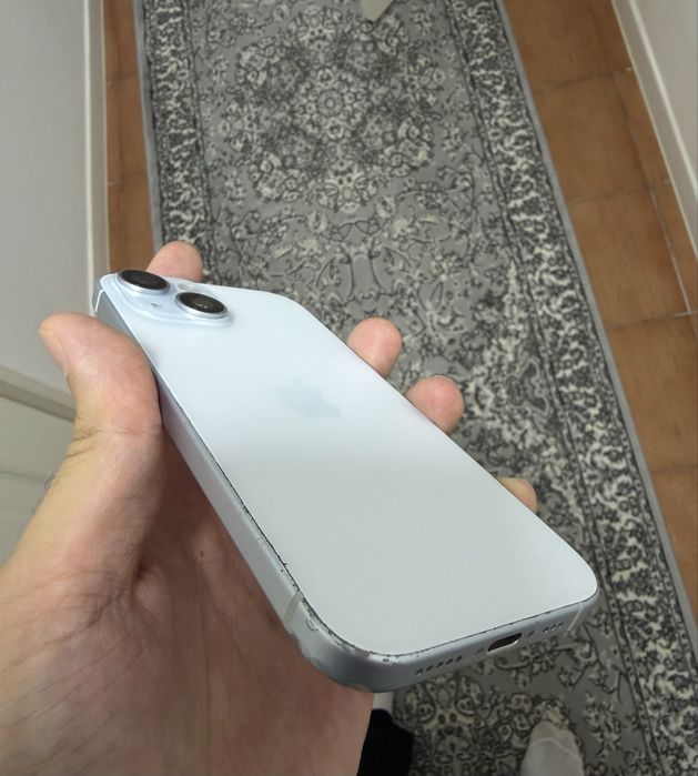 Продам Iphone 15 / 256гб