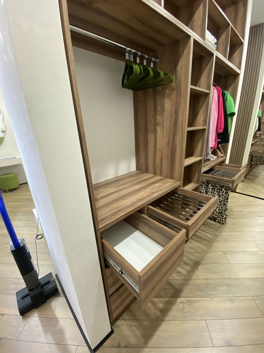 Шкаф в гардеробную