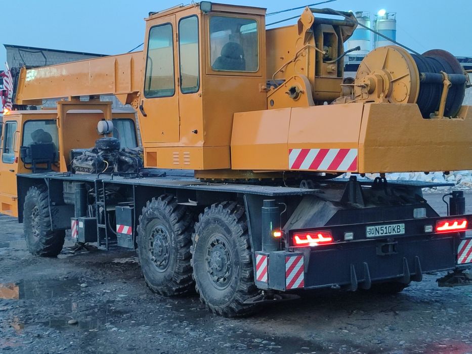 Авто кран днепр 25т