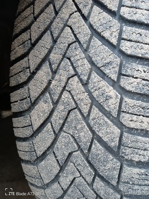 Genti allu  cu cauciuc de iarna continental