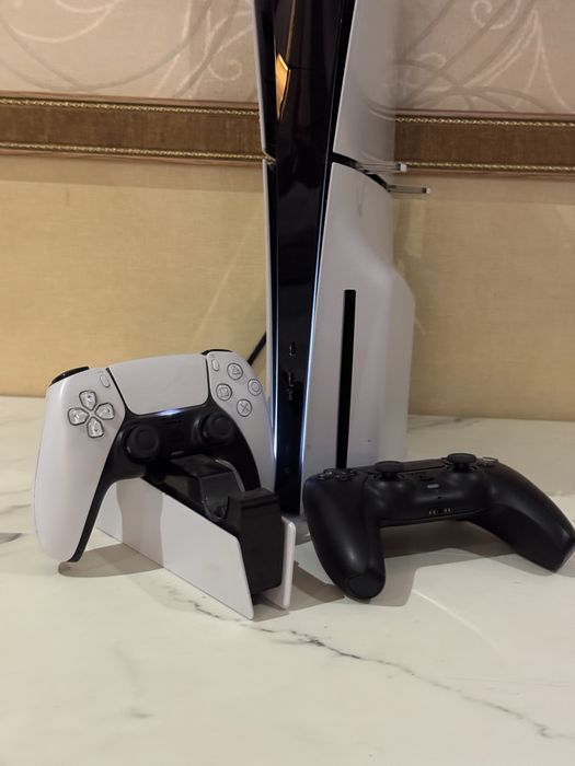 Play station 5slim