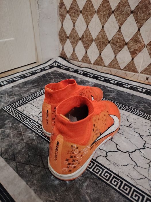 Сараканошки найк