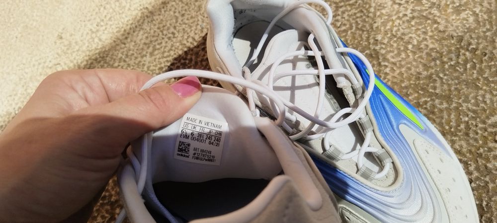 Adidas, nike маратонки