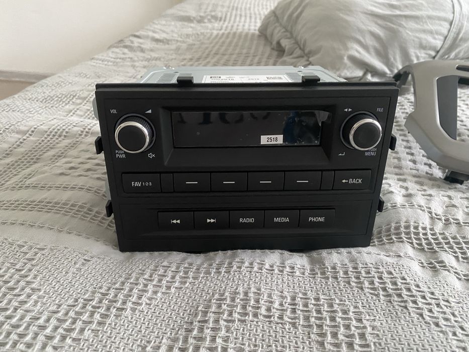 Магнитолу Chevrolet Cobalt