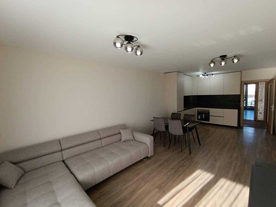 Продава се Тристаен апартамент в Пловдив, Кършияка - 114 кв.м за 1500 €/кв.м - Снимка #1