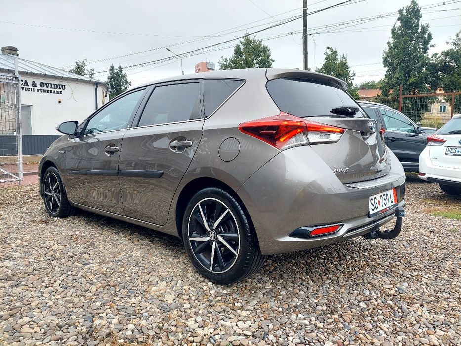 Toyota Auris Team D 1.8 Business Hybrid Automatic 136 cp Euro 6 167.000 km