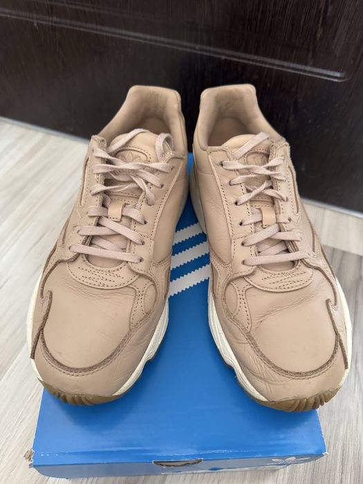 Adidasi Adidas, marimea 38 2/3