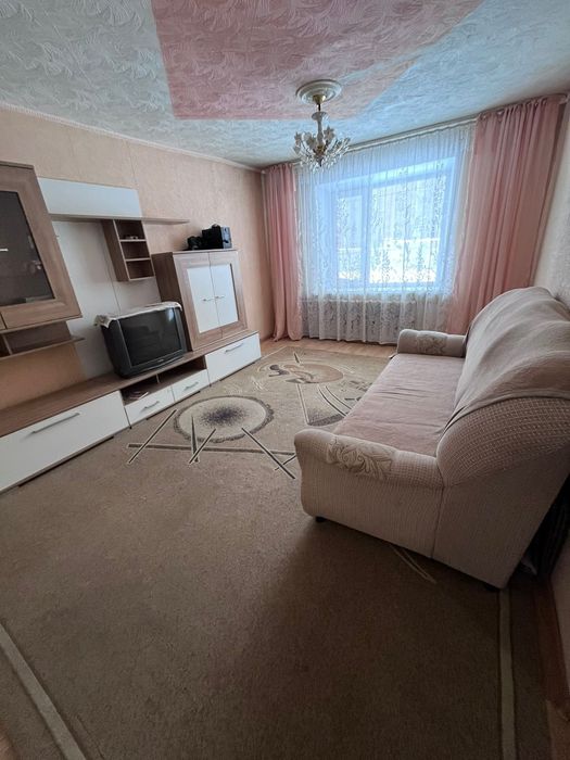 Продам мягкий уголок с креслами