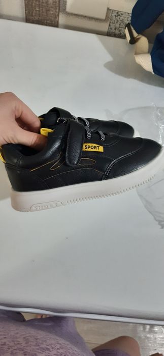 Кроссовки на мальчика