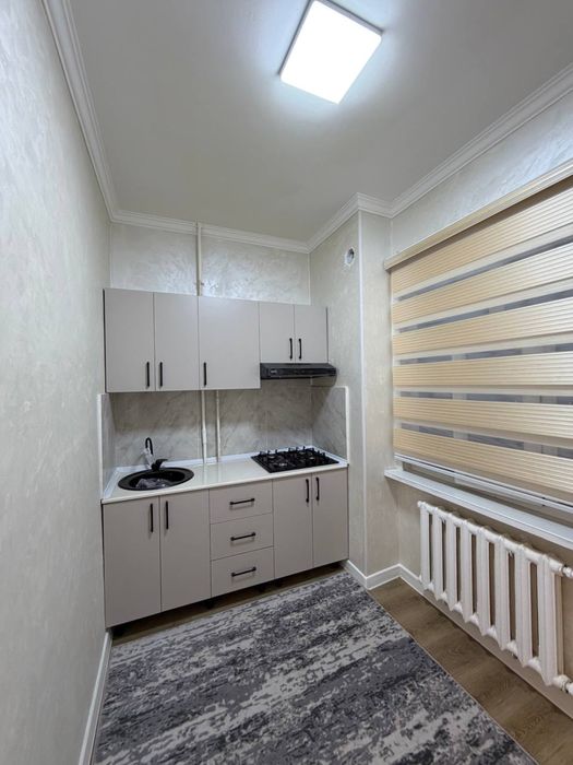 Срочно продается 1в2 комнатная квартира Авиасозлар 1 Школа 61