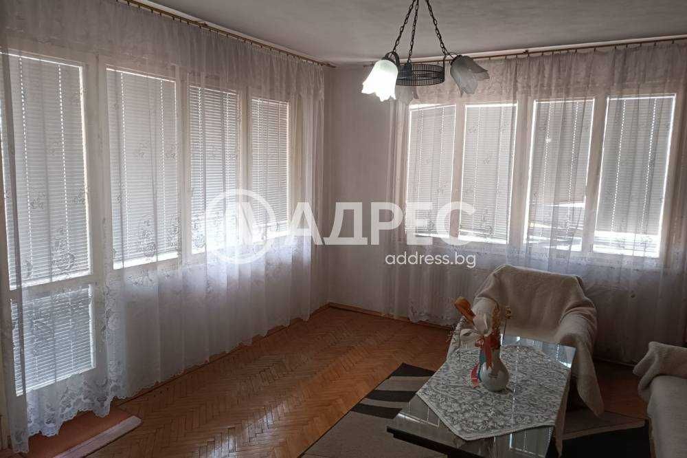 Mногостаен апартамент в гр. Разград, кв. "Варош!