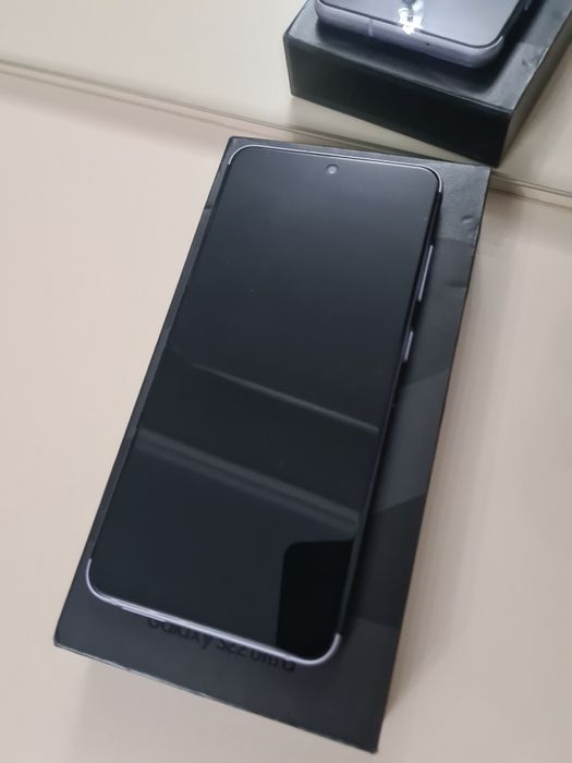 Продам Samsung Galaxy S21 FE 5G Snapdragon