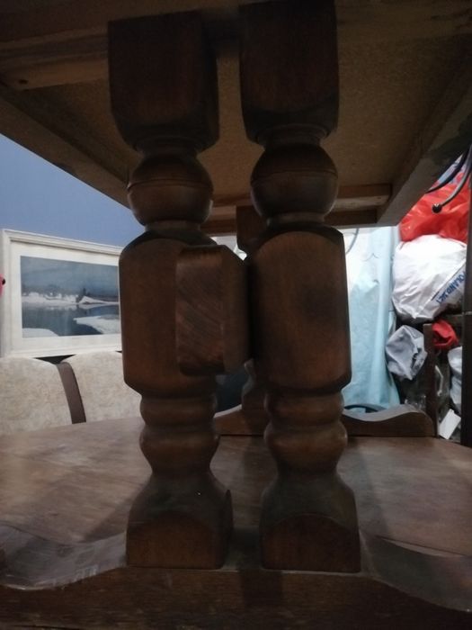 Масивна холна маса с плот от бял мрамор