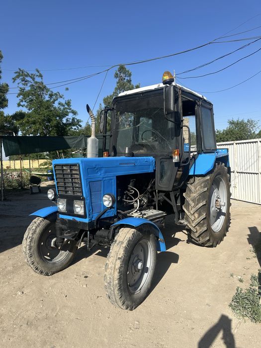 Трактор мтз 80  .