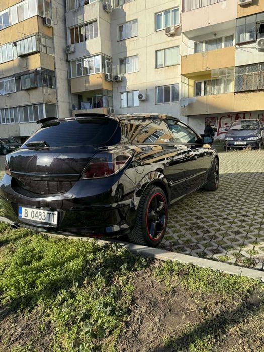 Продавам Опел астра х