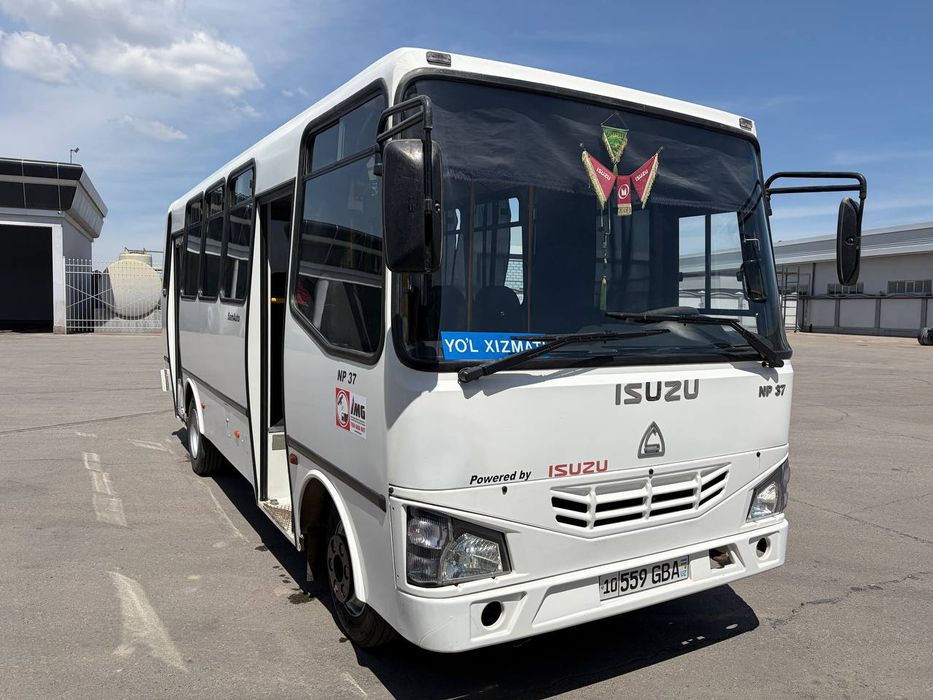 Аренда автобуса ISUZU
