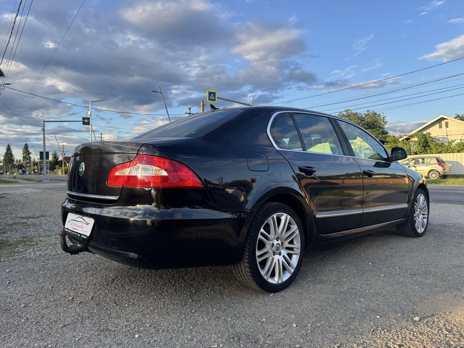 Skoda Superb **navigatie *benzina * clima**Rate/avans zero**
