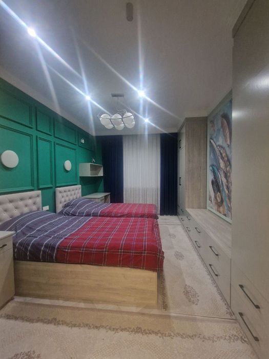 Квартира 4/2/8
Чиланзар Парк Гафура Гуляма Ориентир:  Бунёдкор стадион