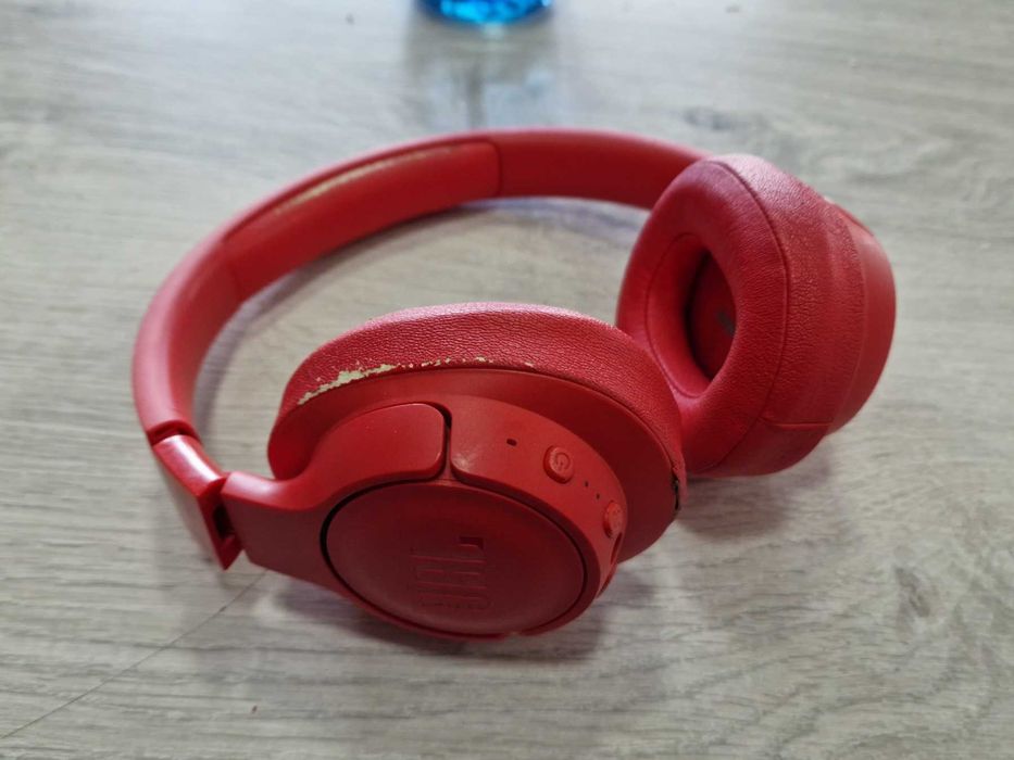 Bluetooth слушалки JBL TUNE 750BTNC