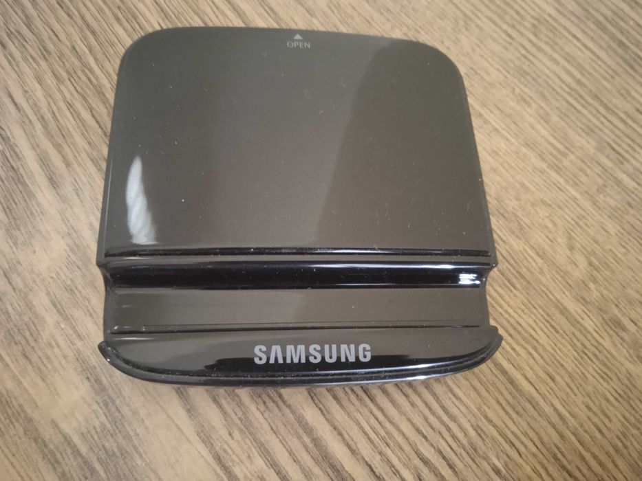 Зарядно за батерии на телефони Samsung
