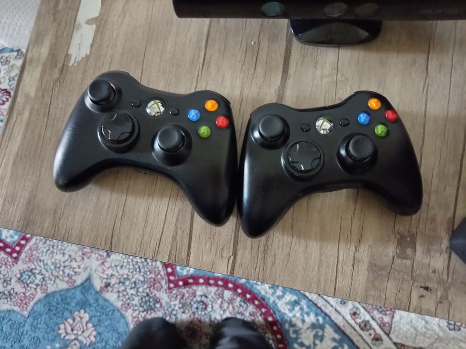 Xbox 360 Slim Sotiladi 250 gb + proshivka + kinect