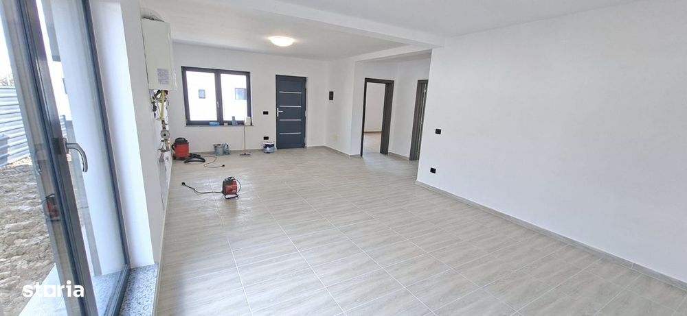 Casă nouă - 3 camere 93 mp / teren 410 mp / apa,canalizare,gaz,curent