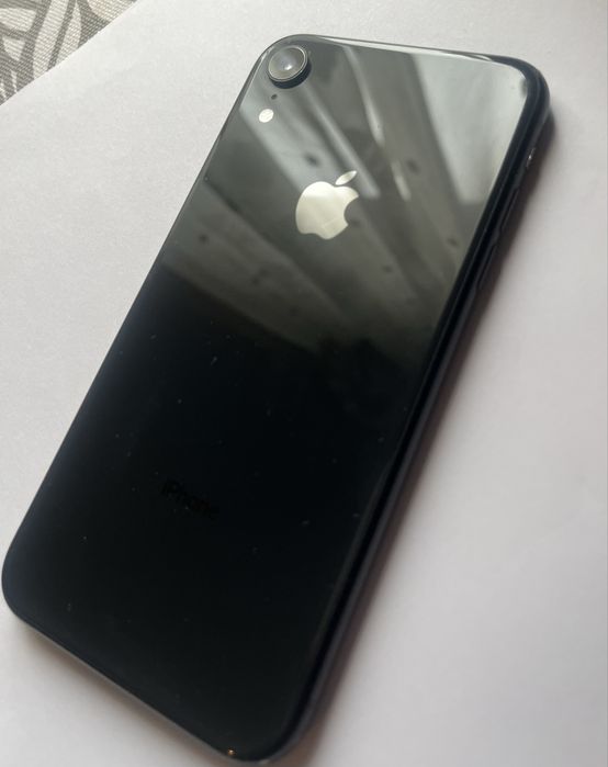 Продам Apple iPhone Xr